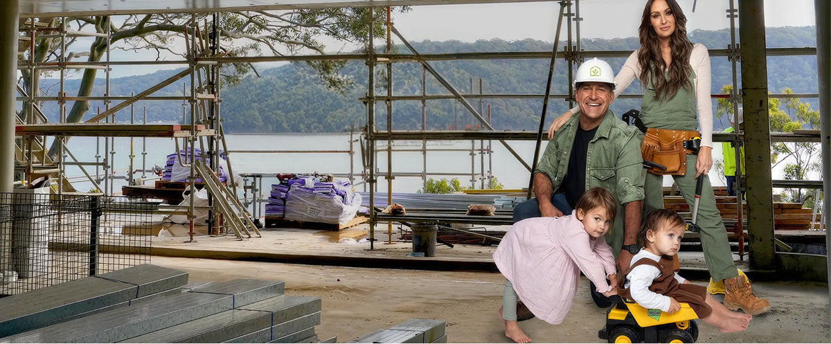 Jamie Durie and family on site